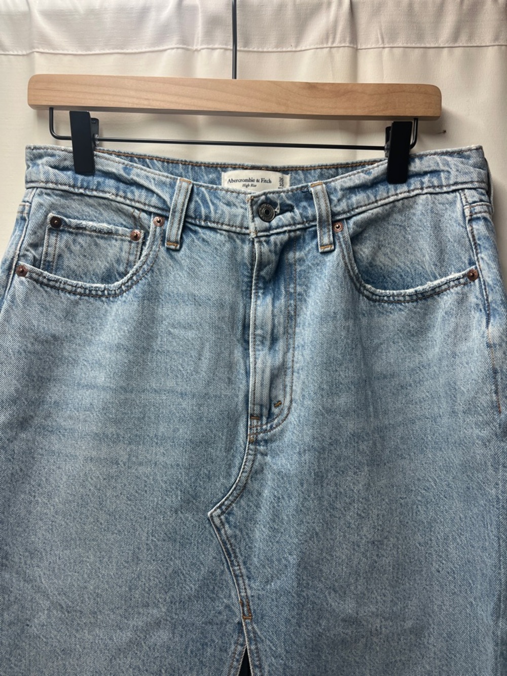 Abercrombie & Fitch Blue Medium Wash Front Slit Denim Midi Skirt- 30 (NWOT) - Picture 5 of 7